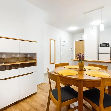 Apartment Metro Bemowo Colourful