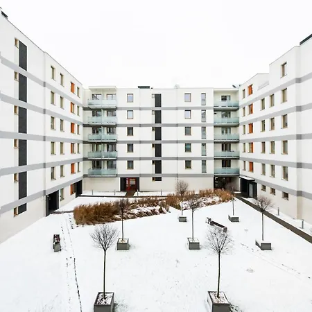 Metro Bemowo Colourful By Bookinghost Varšava