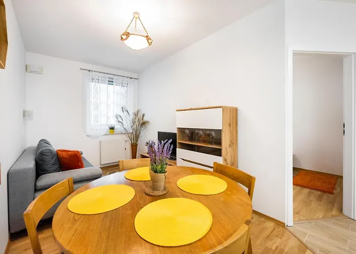 Metro Bemowo Colourful By Bookinghost شقة *