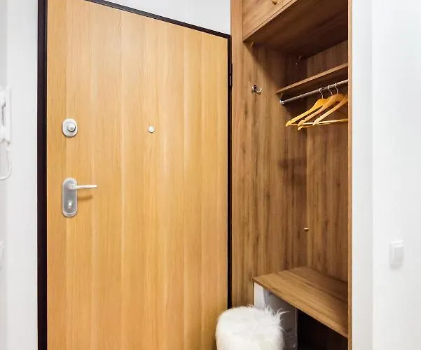 Metro Bemowo Colourful By Bookinghost *