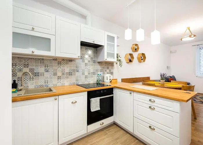 شقة Metro Bemowo Colourful By Bookinghost *