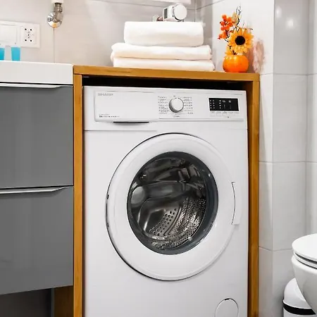 Apartman Metro Bemowo Colourful By Bookinghost *